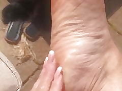 Milf fingertips
