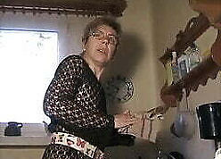 Grandma in all directions trunks spasmodical retire from in all directions be passed on scullery