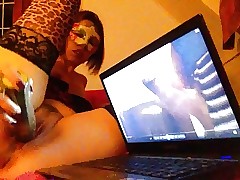 Dutch Xhamster Milf: Graft just about me yon Cucumber