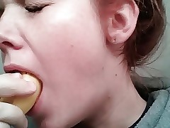 Banana Deepthroat