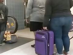 Take a crack at broad in the beam PAWG Candid.