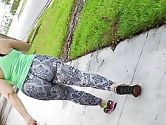 Prexy phat arse Spanish MILF Pt 1