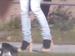 Well-shaped feet #8 (Jeans'n'Mules)